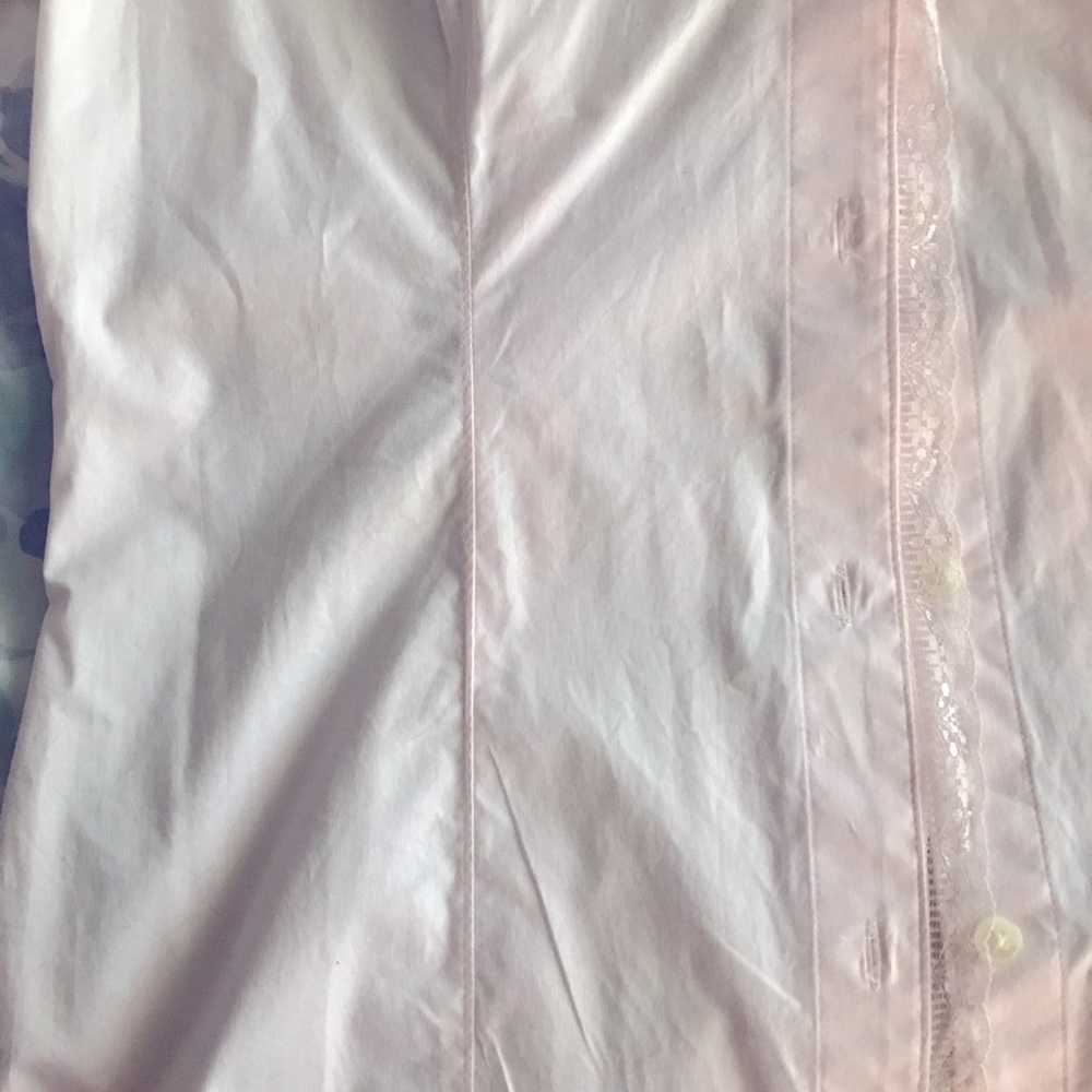 ✨ Banana Republic Blouse - Picture 3 of 9